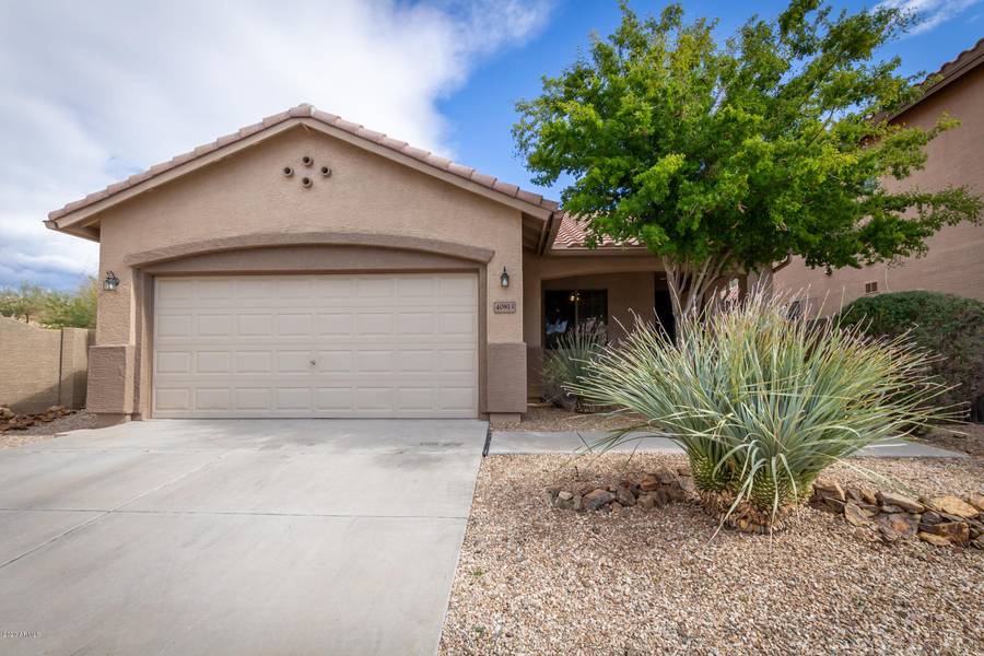 40813 N RALEIGH Court, Anthem, AZ 85086