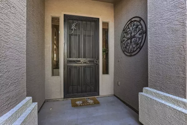 Chandler, AZ 85286,1865 E LOCUST Place