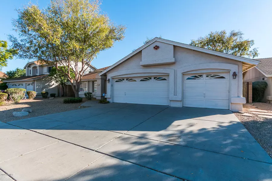 4325 W CREEDANCE Boulevard, Glendale, AZ 85310