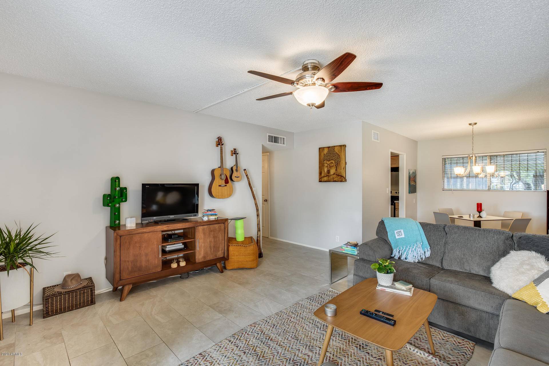Phoenix, AZ 85014,5550 N 12TH Street #9