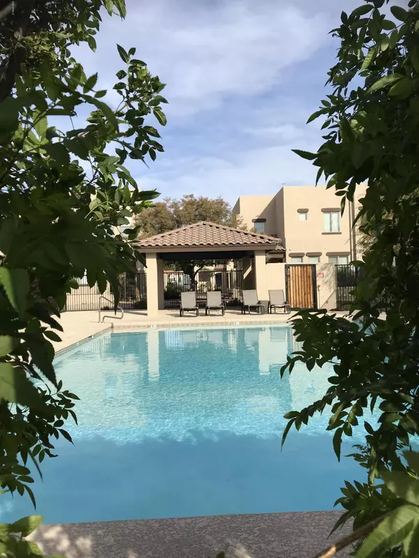 Tempe, AZ 85281,1886 E Don Carlos Avenue #114