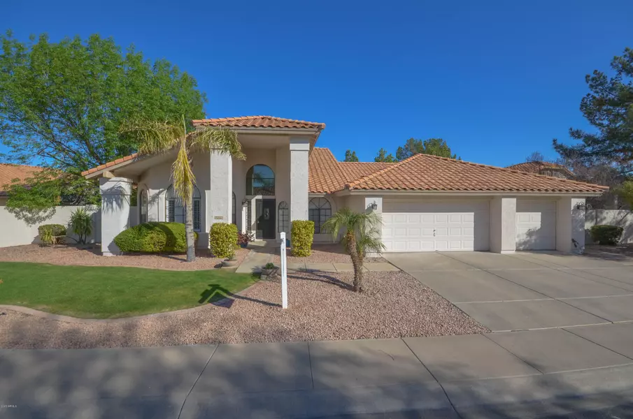 902 W SHERRI Drive, Gilbert, AZ 85233