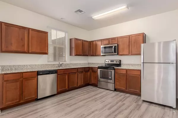 Phoenix, AZ 85043,5424 W FULTON Street