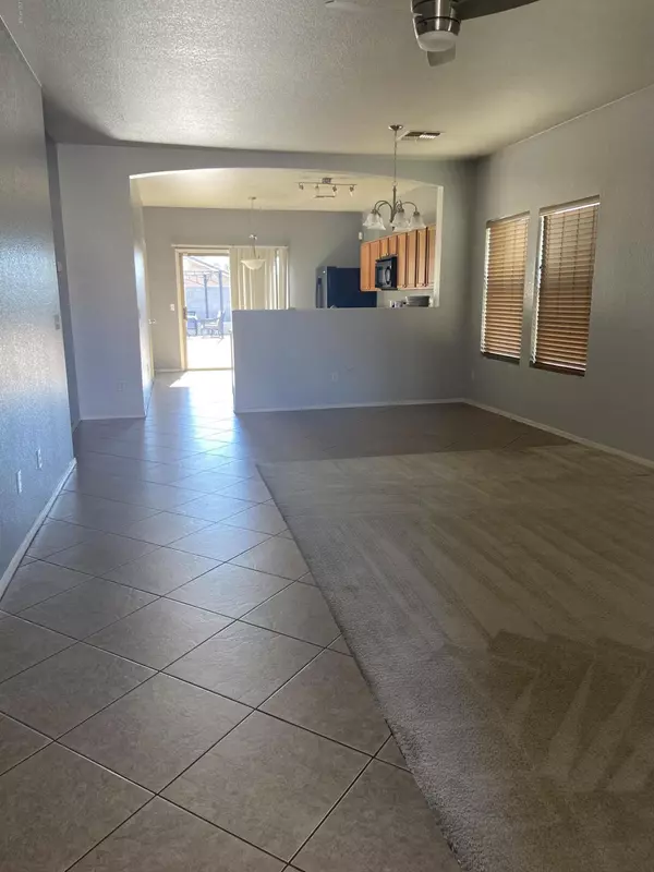 Tolleson, AZ 85353,9641 W KINGMAN Street