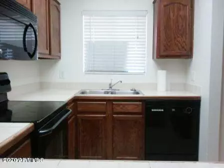 Phoenix, AZ 85029,11666 N 28TH Drive #209