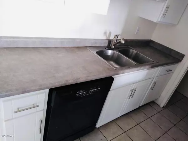 Phoenix, AZ 85019,5227 N 42ND Lane
