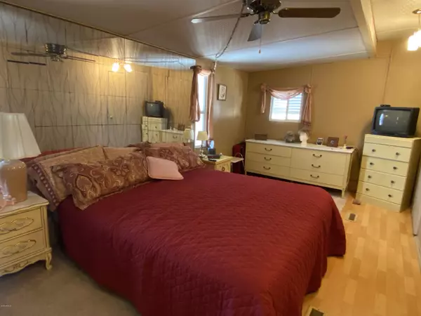 Phoenix, AZ 85032,16440 N 33RD Place