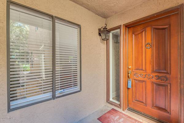 Tempe, AZ 85283,5509 S HURRICANE Court