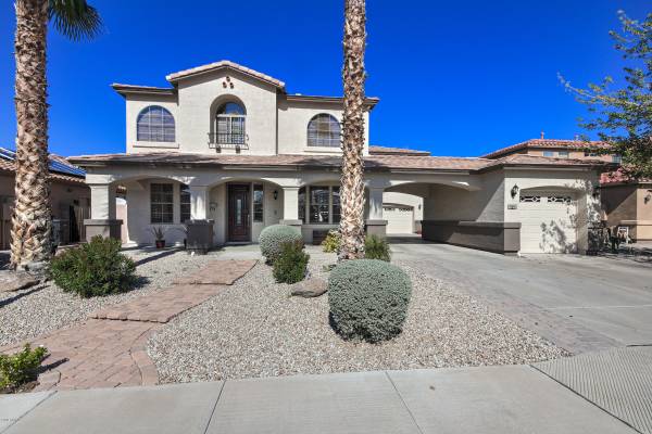 Chandler, AZ 85225,886 W GLENMERE Drive