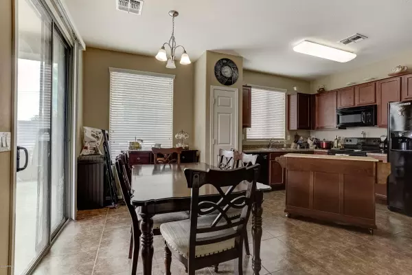 Tolleson, AZ 85353,5019 S 100TH Drive