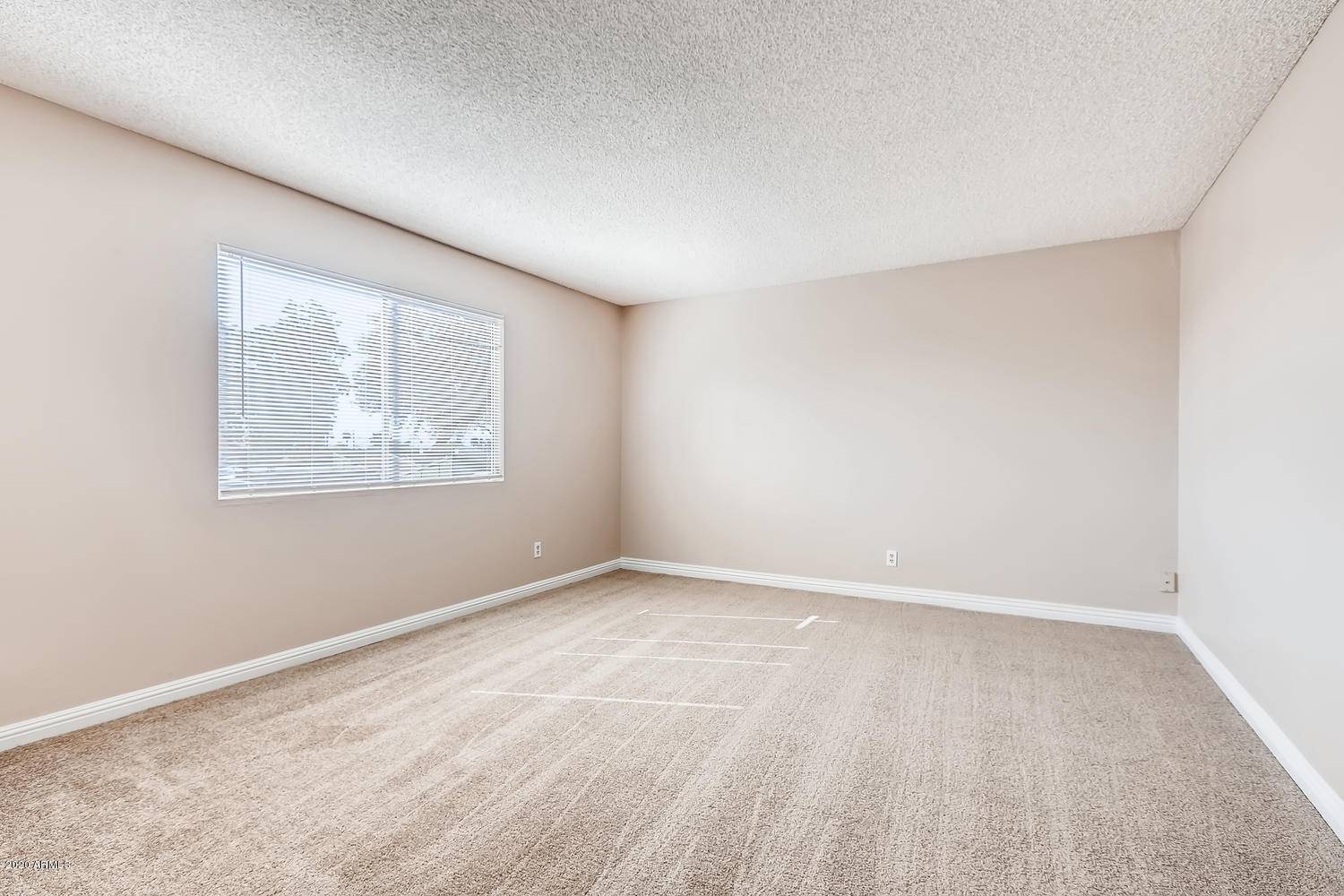 Phoenix, AZ 85015,2133 W TURNEY Avenue #D72