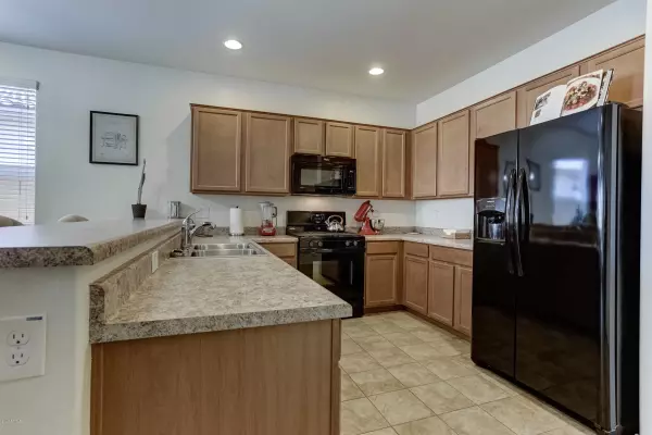 Tolleson, AZ 85353,10348 W YUMA Street