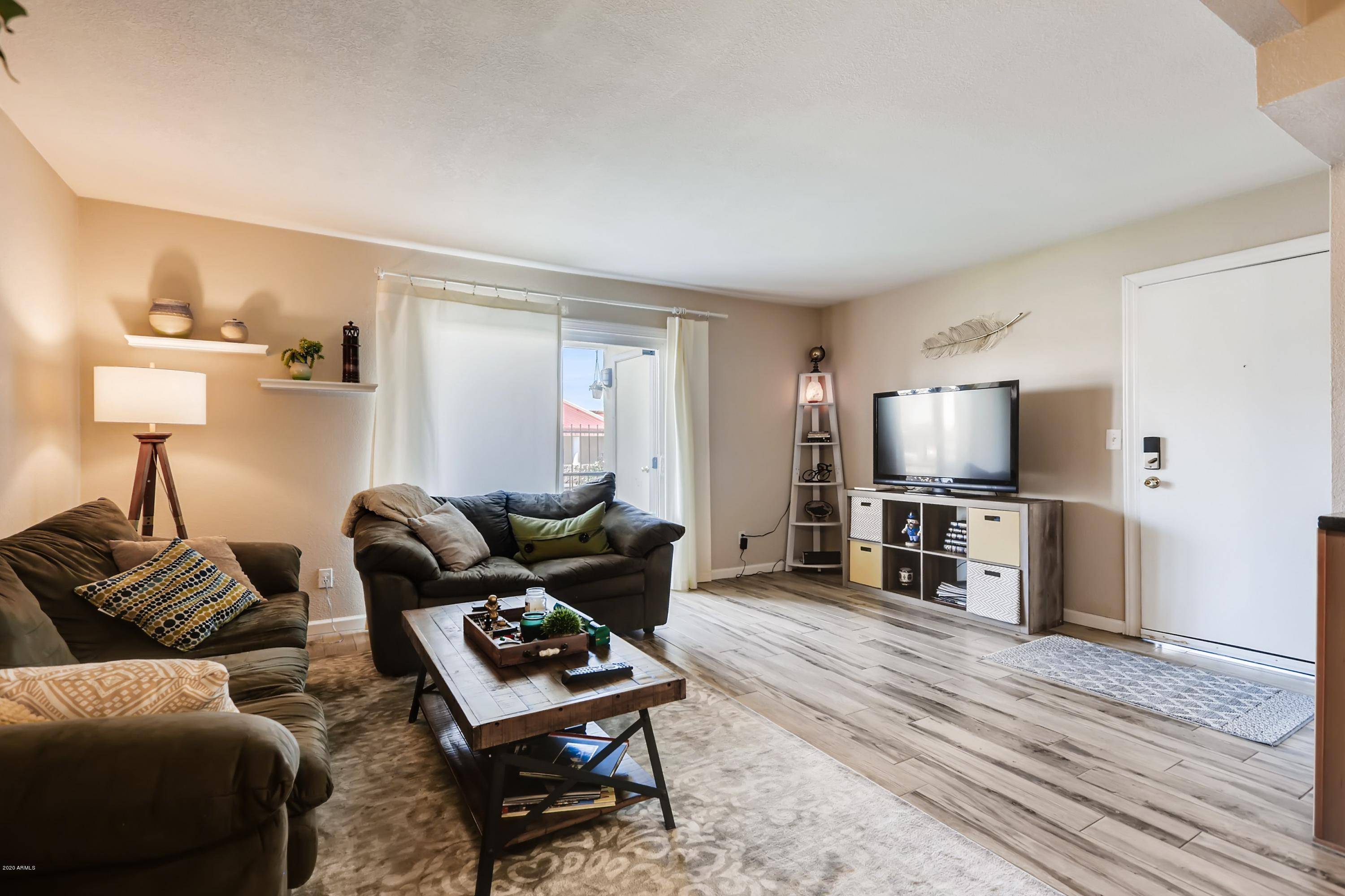 Phoenix, AZ 85013,740 W ELM Street #133