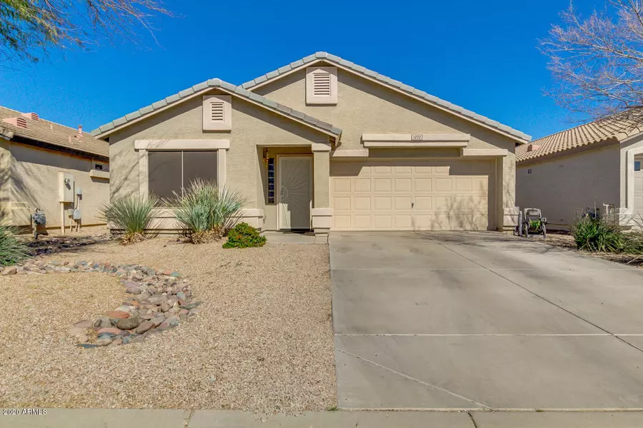 1272 E JULIE Court, San Tan Valley, AZ 85140