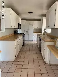 Mesa, AZ 85205,1311 N 67th Street