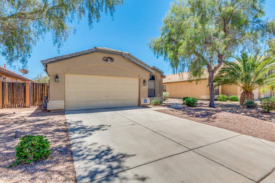 953 E LOVEGRASS Drive, San Tan Valley, AZ 85143