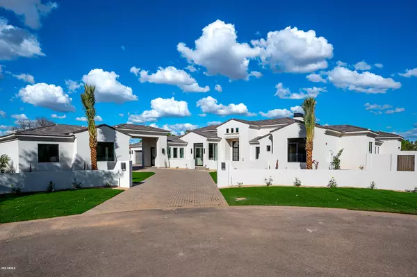 Paradise Valley, AZ 85253,9326 N IRONWOOD Drive