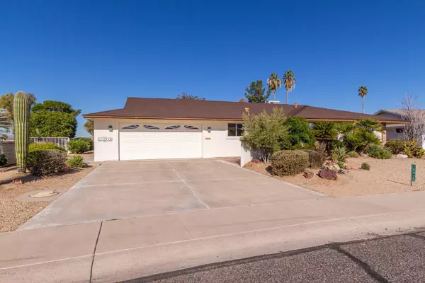 10920 W CUMBERLAND Drive, Sun City, AZ 85351