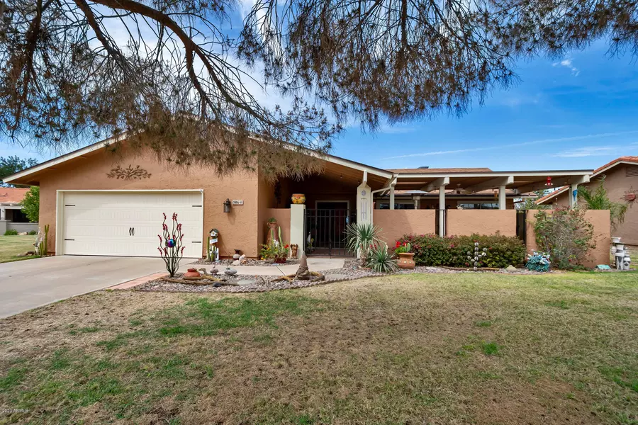 586 LEISURE WORLD --, Mesa, AZ 85206