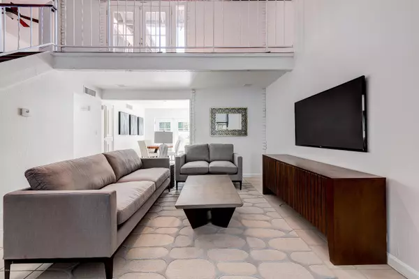 Paradise Valley, AZ 85253,5734 N SCOTTSDALE Road