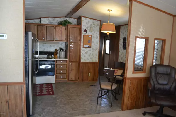 Show Low, AZ 85901,8354 PINON Drive