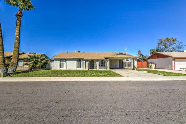 Glendale, AZ 85308,5534 W JOHN CABOT Road