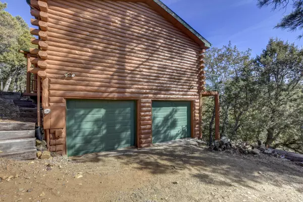 Prescott, AZ 86303,3075 E SPRUCE MOUNTAIN Road