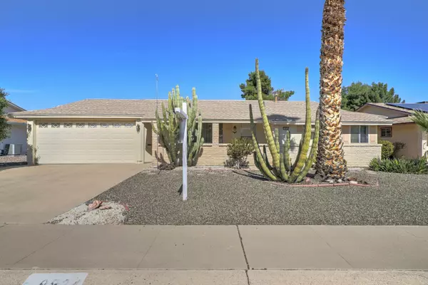 9924 W CUMBERLAND Drive, Sun City, AZ 85351