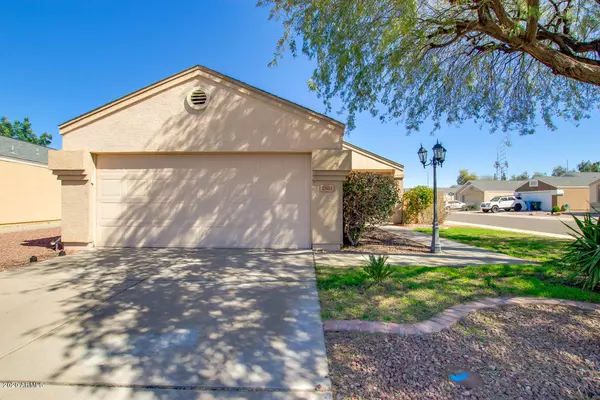 2802 W MURIEL Drive, Phoenix, AZ 85053