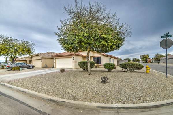 San Tan Valley, AZ 85140,40129 N CASSARA Drive