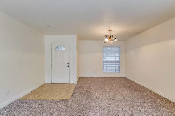 Chandler, AZ 85226,421 S OAK Street