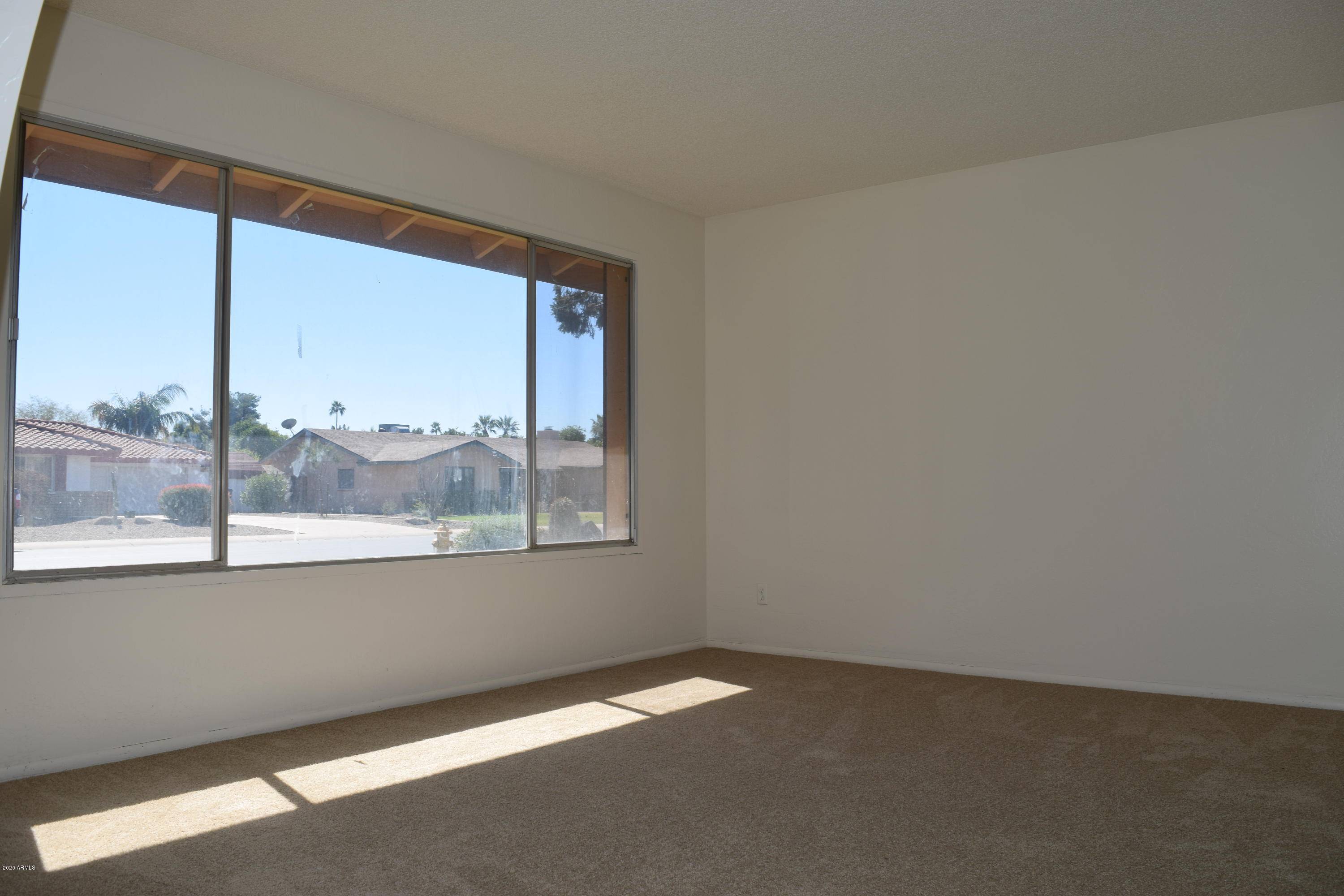 Tempe, AZ 85282,632 E LA JOLLA Drive