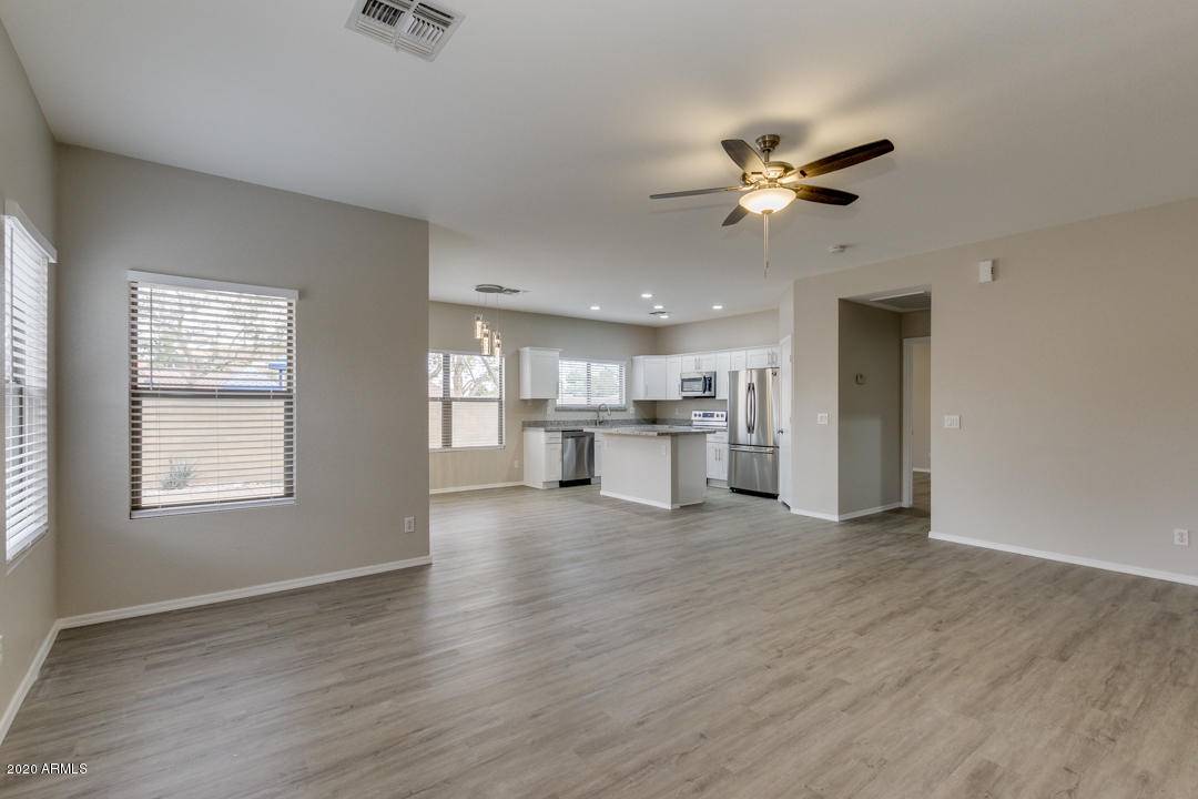 Phoenix, AZ 85024,18611 N 22ND Street #8