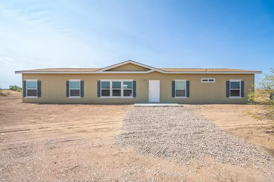 10715 W EQUESTRIAN Drive, Casa Grande, AZ 85193