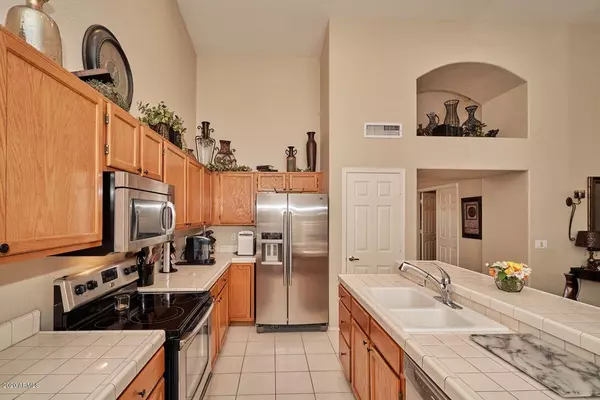 Gilbert, AZ 85234,832 N SWALLOW Lane