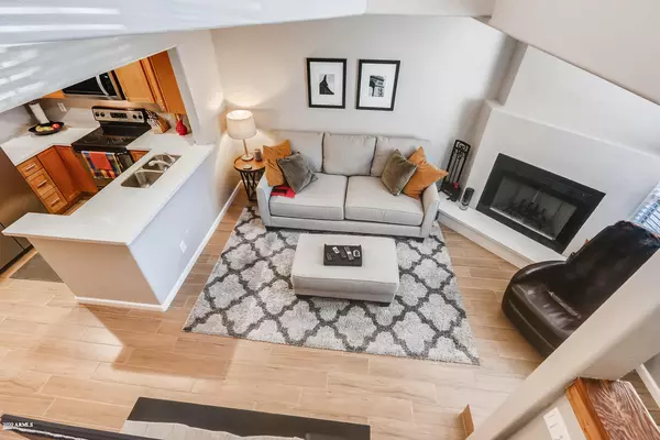 Phoenix, AZ 85014,1025 E HIGHLAND Avenue #2