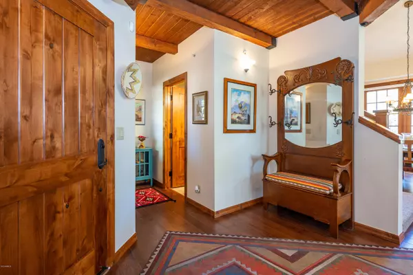 Flagstaff, AZ 86005,1697 E SOLITUDE Court