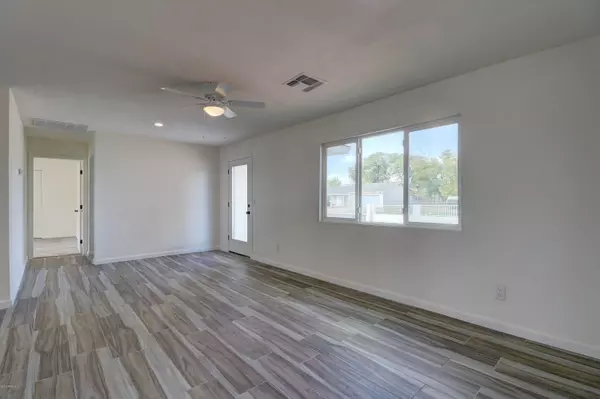 Mesa, AZ 85208,10313 E WOOD Avenue