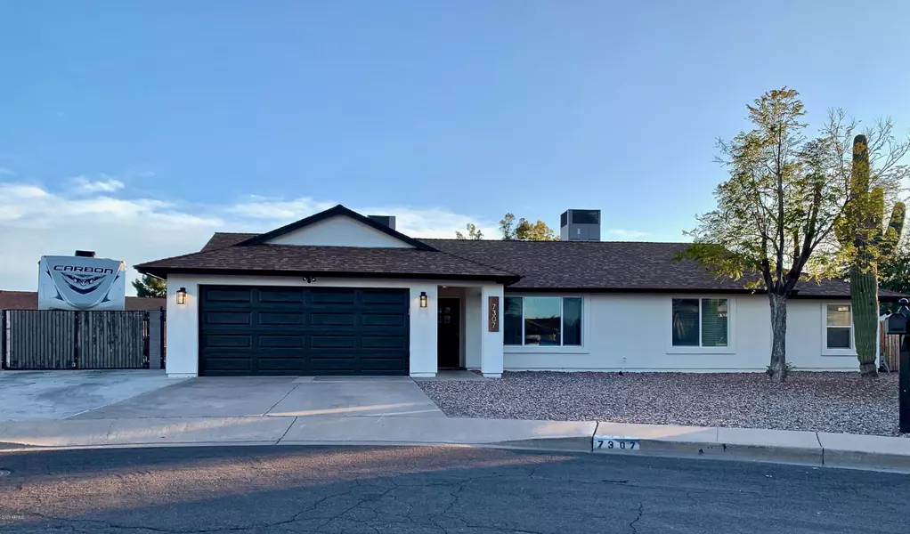 7307 E DEWBERRY Avenue, Mesa, AZ 85208