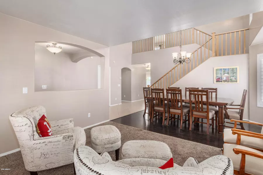 7305 W CROWN KING Road, Phoenix, AZ 85043