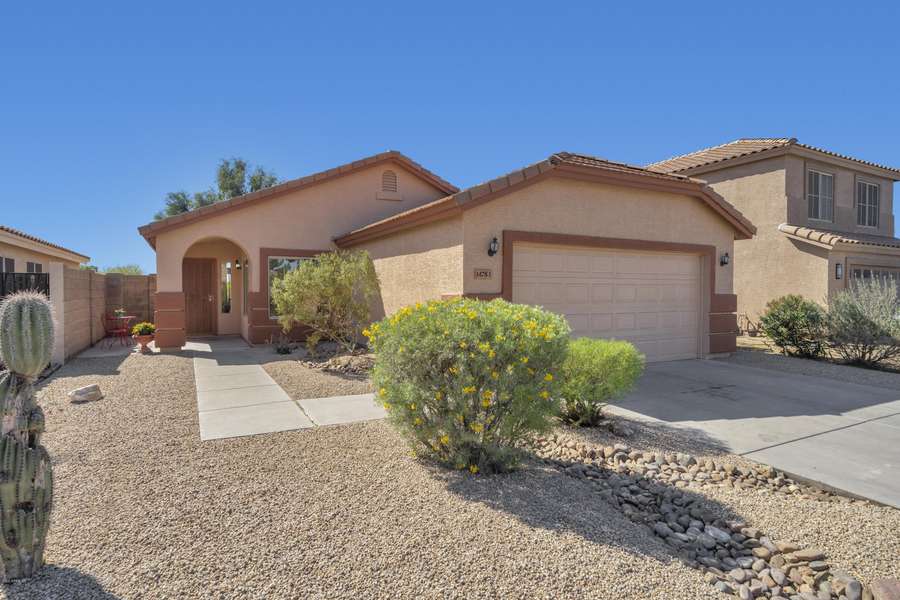 14783 W LUCAS Lane, Surprise, AZ 85374