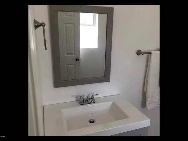 Phoenix, AZ 85041,41 W CORONA Avenue