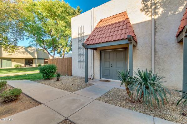 Glendale, AZ 85302,5914 W GOLDEN Lane