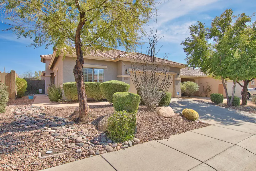 40943 N COURAGE Trail, Anthem, AZ 85086