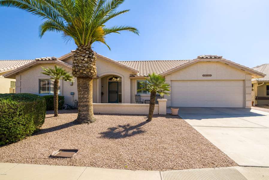 7827 E NOPAL Avenue, Mesa, AZ 85209