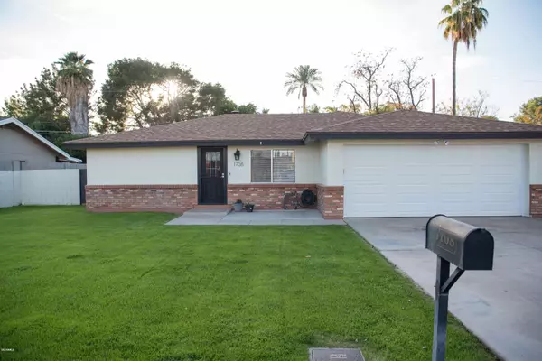 1708 N Ridge Circle, Mesa, AZ 85203
