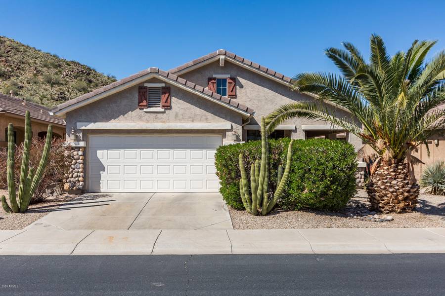 325 W TWIN PEAKS Parkway, San Tan Valley, AZ 85143