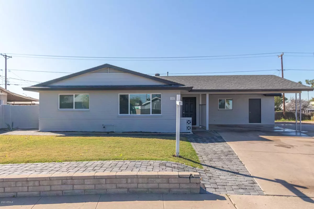 Mesa, AZ 85201,1747 W DEVON --