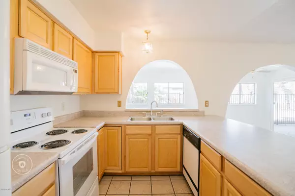 Phoenix, AZ 85037,8822 W WHITTON Avenue