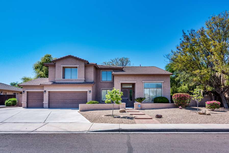 2124 S STUART Avenue, Gilbert, AZ 85295